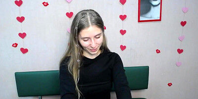 Young Ukrainian babe poses on webcam