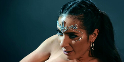 Busty Tia Cyrus in sexy boots gets pussy plowed by Tommy Gunn