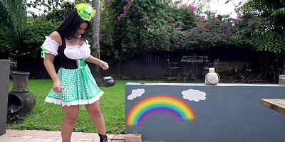 Rose Monroe gets her big ass worshipped