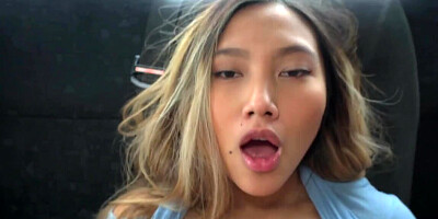 Thai bitch opens her les for a random cab driver today