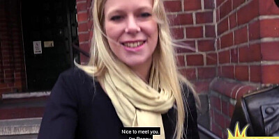 Public amateur babe sucks sex date guy outdoor before fucked