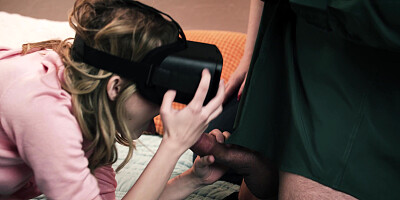 Tiny stepaughter teen got a VR headset