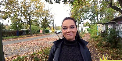 German curvy mature lady public fucked outdoor on sex date
