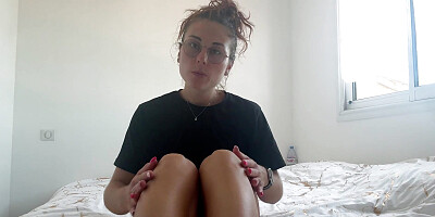 Vends-ta-culotte - Hypersensual JOI with a stunning French girl who masturbates along with you after her morning workout