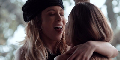 Female painter in cap finds inspiration thanks to lesbian sex