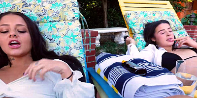 Stepsis and her bestie outdoor pussy fingering