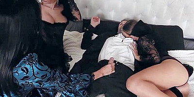 Lusty Reagan And Long Hair Porn - Crystal S, Reagan Foxx And Kenzie Love