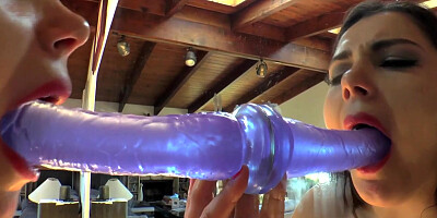 Alby Rydes London Keyes Lucky B Dallas Lola Foxx Virgo Peridot Valentina Nappi John Stagliano in Buttman's Focus: Suck It - EvilAngel