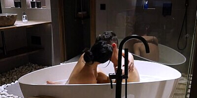 My gf and I shared a romantic bath that quickly turned into passionate sex