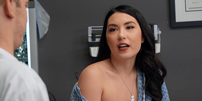 Mina Moon came to Dr. Jay Myers and started masturbating