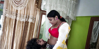 Vaishnavy shirt open and red bra show romance with Sharun Raj, Mallu couple dress open romance, Hot boobs kissing romance
