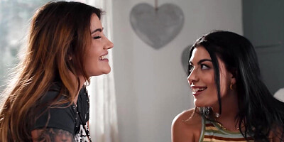 Liz starts to pump Sils bum