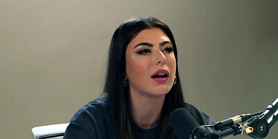 Hairypussy solo amateur babe rubs pussy after casting