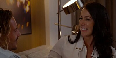 Tonight's Girlfriend - Super sexy MILF, Reagan Foxx, makes a fantasy become a reality