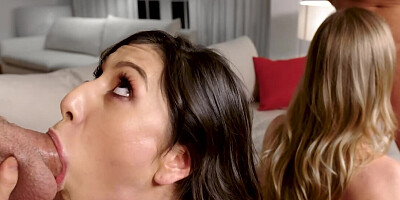 Blonde and brunette are having a blowjob competition
