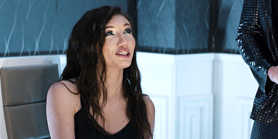 Manipulating stepsisters VR experience