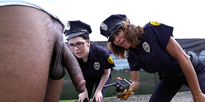 Cock hungry cops Lyla Lali and Norah Gold sucking giant black pole