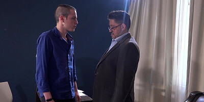 Fat amateur DILF barebacked by twunk after office meeting