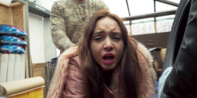 Zeynep Rossa gets fucked doggystyle in POV