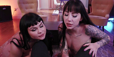 Amateur curvy inked lez babe with bigass licks 21yo pussy