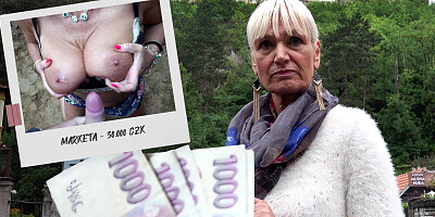 Czech Streets 113: Tour-guide from Karlstejn