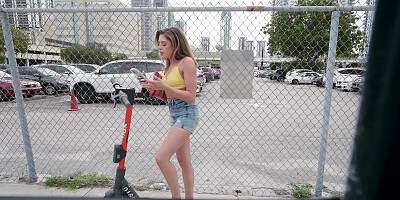 Vivianne DeSilva is getting picked uo on the street