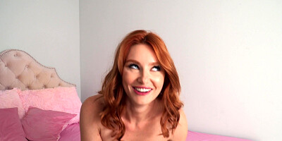 Lacy Lennon is playing with her pussy