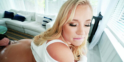 Bailey Brooke gets her big ass worshipped by Peter Green