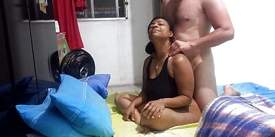 Brand new white guy enters the room of the big ass brunette and gives her a fuck