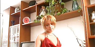 Roxana Ardi',s debut for Dario Lussuria (full movie in Italian HD)