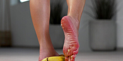 Petite girl crushes fruits with high heels! Hot footfetish!