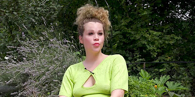 Ersties - Pregnant Helena masturbates with her mini vibrator in the garden