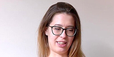 Casting X - Mia De Vil