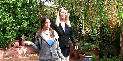 Step Mom Support at Monstercock Casting!