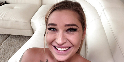 Kleio Valentin Cum on Her Ink