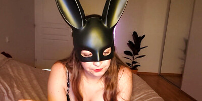 Vends-ta-culott - JOI and CEI with anal training in French for men by a beautiful directive and caring woman