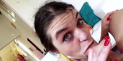 Falwless chick gives guy an awesome blowjob