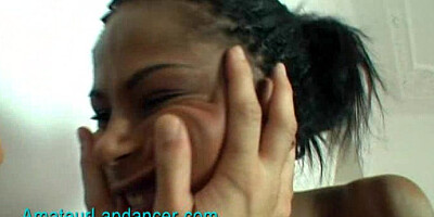 Amateur ebony lapdances and rides on dick
