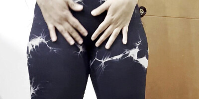 I'm very horny and I finger my ass