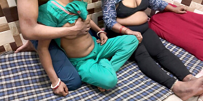 Do bhabhi ko ek mein chuchi dhawai full enjoyment