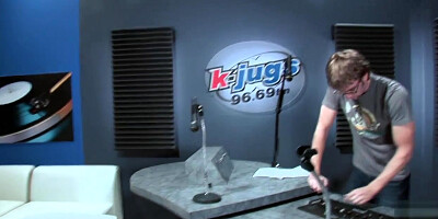Behind-The-Scenes at K-JUGS with Samantha 38G & Renee Ross - Renee Ross and Samantha 38G - XLGirls