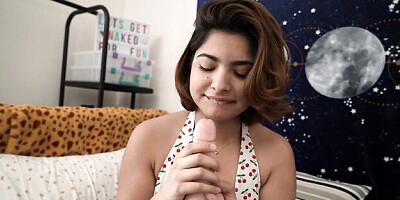 Beautiful Hazel Heart sticks a dildo deep in her trimmed pussy