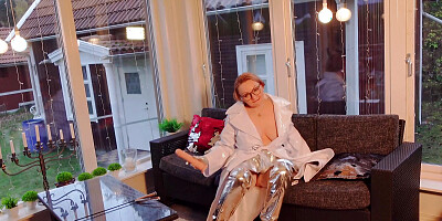 JOI Jerk off Instructions. Otk Boots, Leather Gloves, Masturbation in Pvc Coat! Arya Grander
