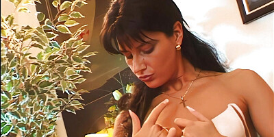 German housewife fucks her favorite dildo