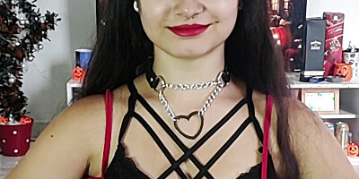 I dressed up as a she-devil and sucked even Wellington Prado',s soul with the deep blowjob I gave to his big cock