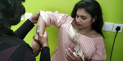 Vaishnavy and Sharun Raj hot soft romance, Mallu couple hot soft romance with boobs press and kiss, Step sister hot boobs kiss