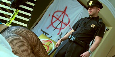 Pantyhose bitch Jessie Rogers serves a cop's cock!