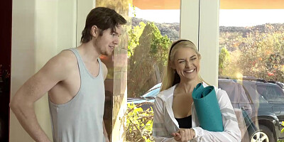 Sarah Vandela in The Protein Shot - TheRealWorkout