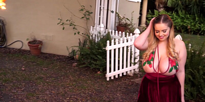 Codi wants to come over and play