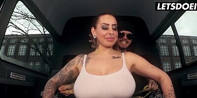 Big Ass Mature Bimbo Nina Vegas Has Her Pierced Pussy Ravaged In Backseat - LETSDOEIT